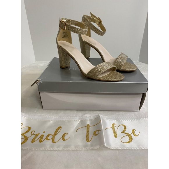 Oleg Cassini Emberly Heels Size 7 Gold - Picture 2 of 7